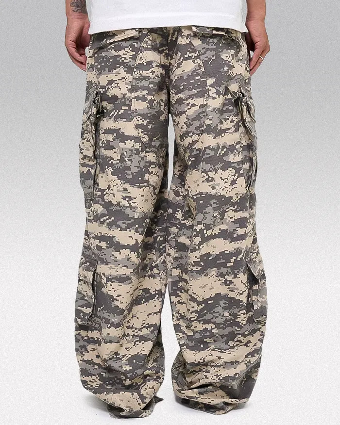 Baggy camo pants ’Titan’