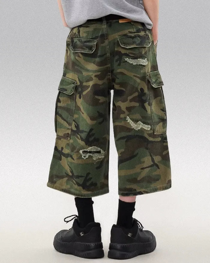 Camo cargo jorts ’Equinox’