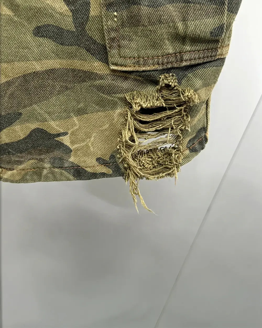 Cargo Camo Jorts ’Feral’