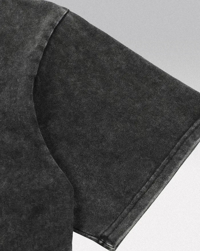 Distressed oversized t-shirt ’Crimson’