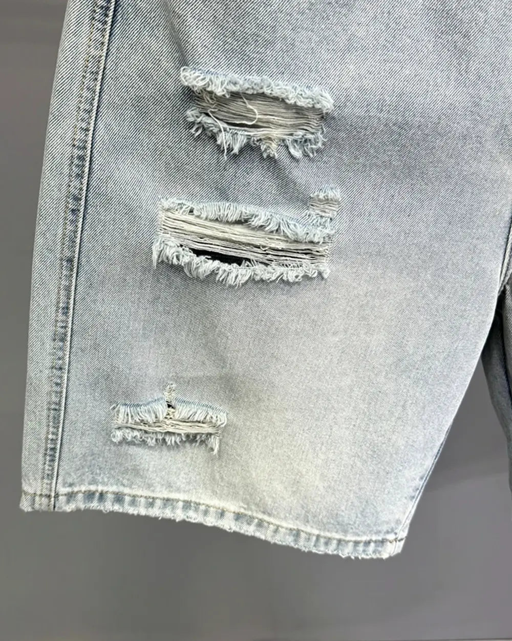 Loose jorts ’Fission’