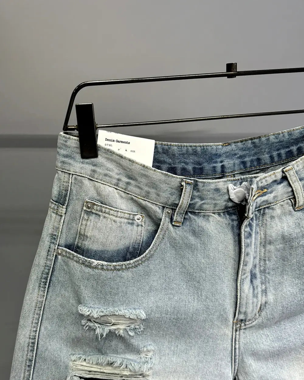 Loose jorts ’Fission’