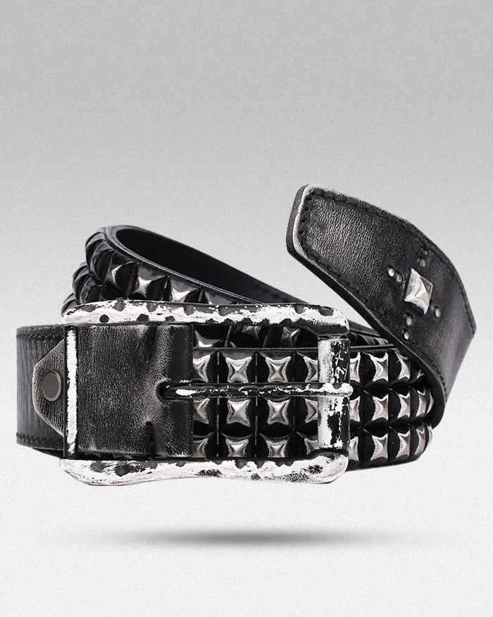 Studded leather belt ’Circuit’
