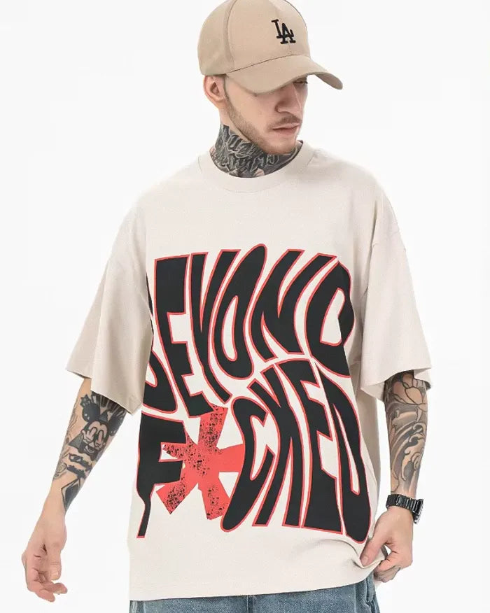 T-shirt y2k Graphic ’Beyond’