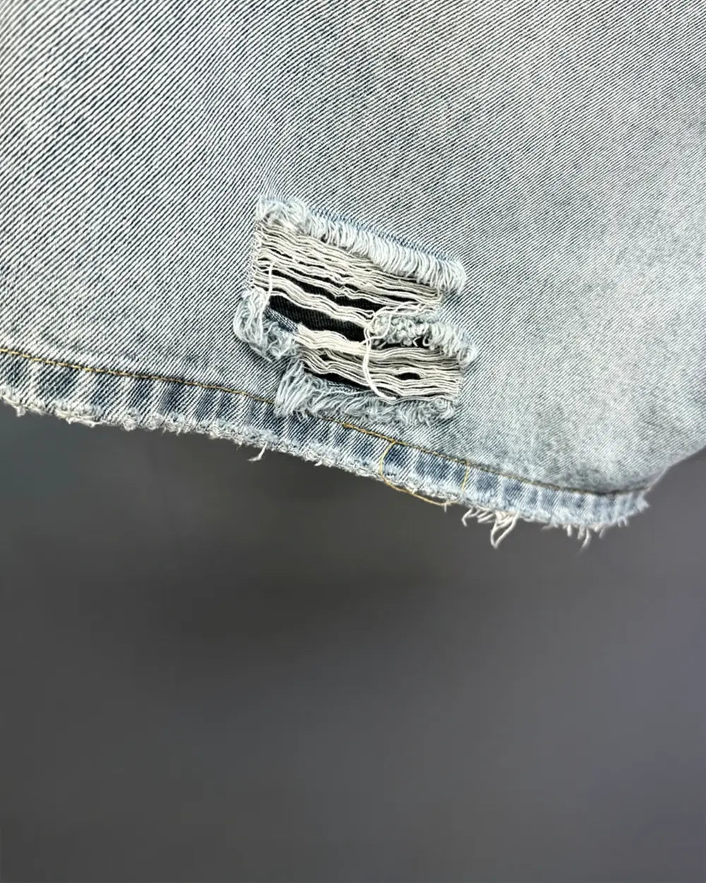 Loose jorts ’Fission’