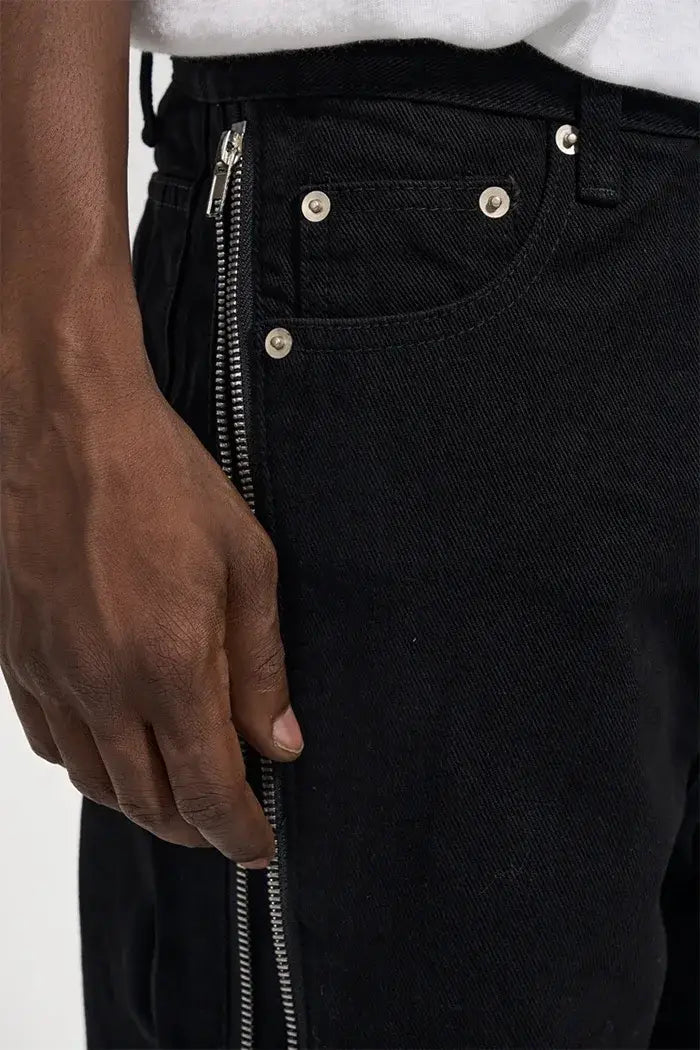 details of the Y2k black jeans men "Eclipse"